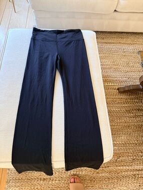 Athleta Black Straight Leg Yoga Pants